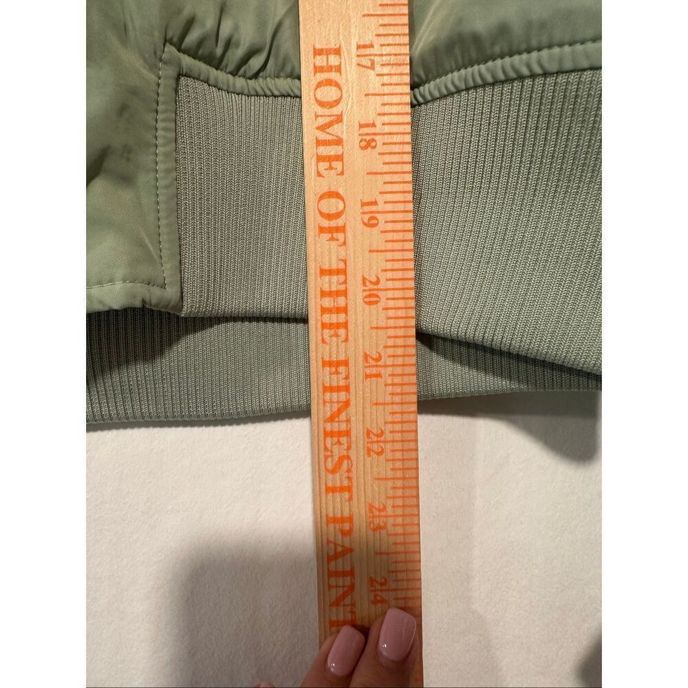 BDG Urban Outfitters Elton Bomber Jacket Green Ruched Sleeve Cropped M, NWT - Picture 5 of 10